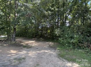 Carolina St SE, Valdese, NC 28690
