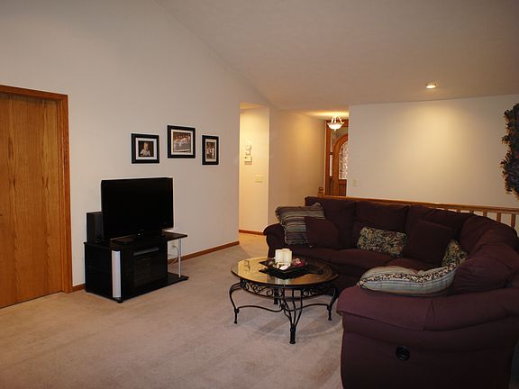 2nd image of 2105 Heritage Pines Ct