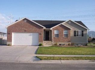 1813 W Snow Spring Dr, Lehi, UT 84043