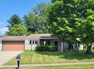 818 Eastchester Dr, Columbus, OH 43230