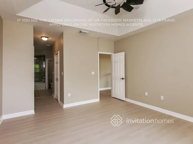 11043 NW 48th Ln — Photo 12
