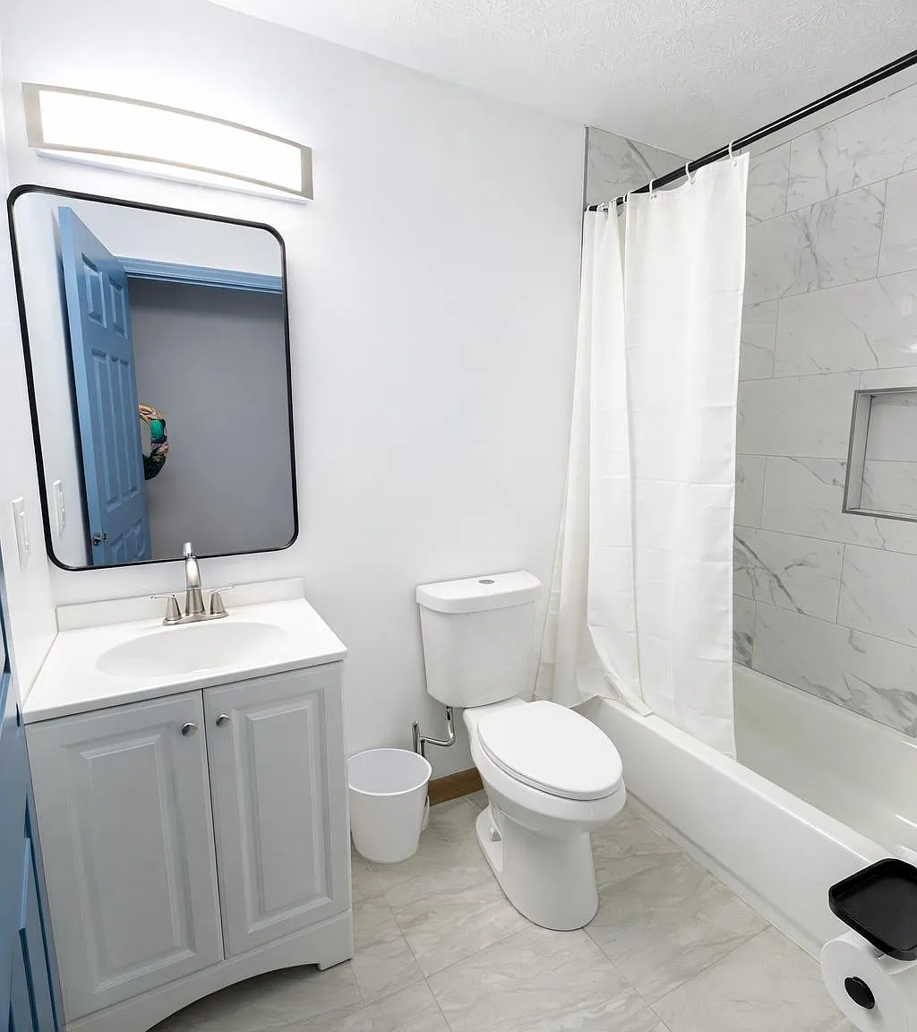 4 bed, 3.0 bath, 2800 sqft, $711 — Photo 2