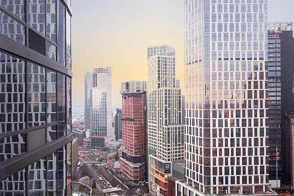 Rented by Red Apple Group | media 29