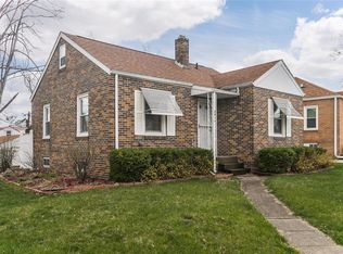 3921 Hart Ct NE, Cedar Rapids, IA 52402