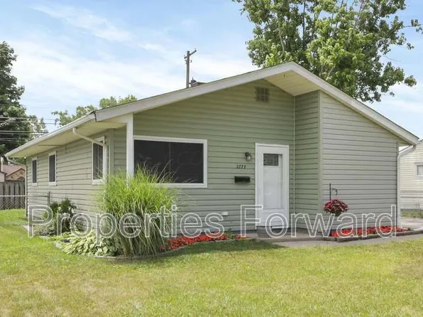 2779 Woodgrove Dr, Grove City, OH 43123