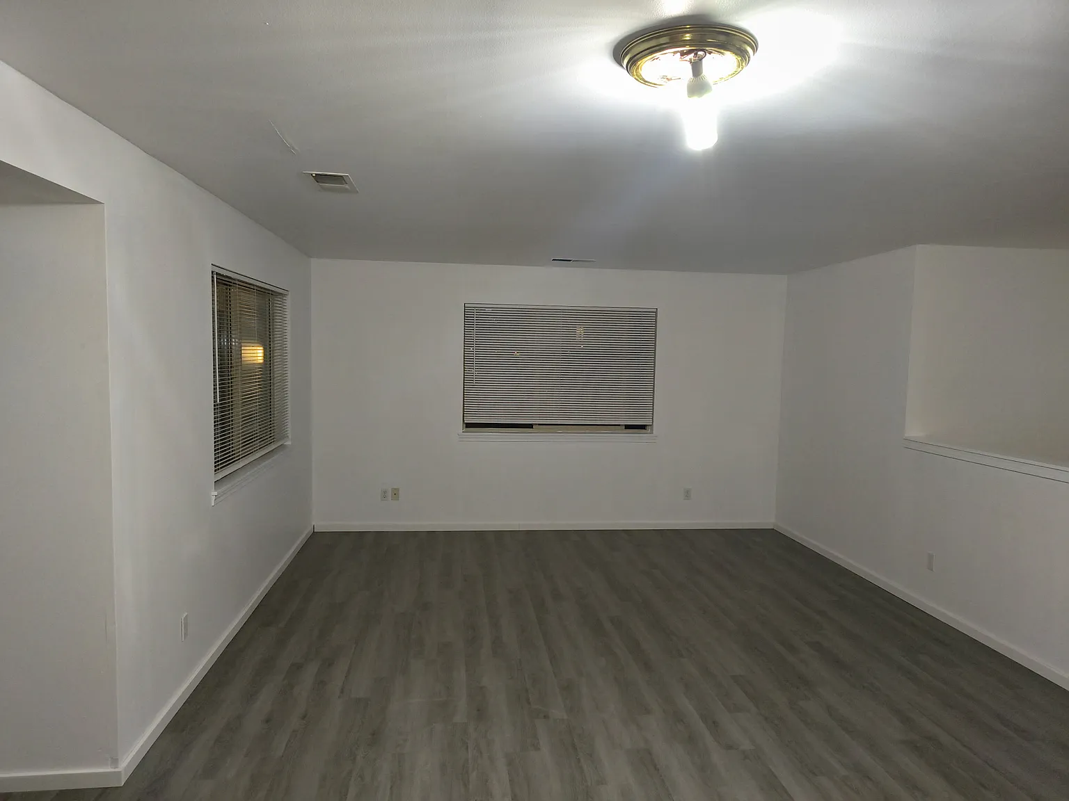 2 bed, 1400 sqft, $1,800 — Photo 2