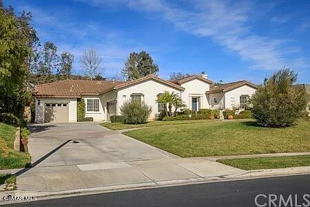 4 bed, 3.5 bath, 3735 sqft, $8,950 — Photo 1