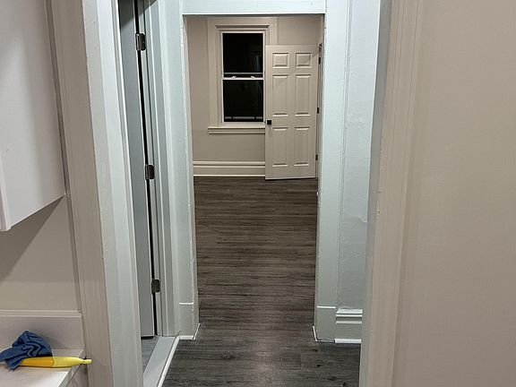 4th image of 113 N 5th Ave Floor 3