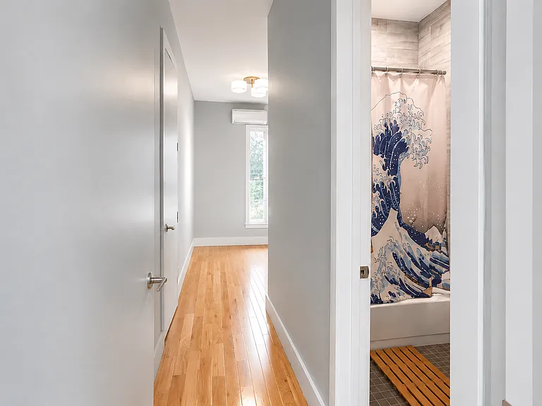 583 Onderdonk Ave #2L — Photo 8