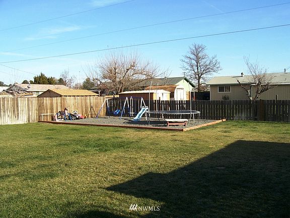 4th image of 1025 S Sylvan Drive