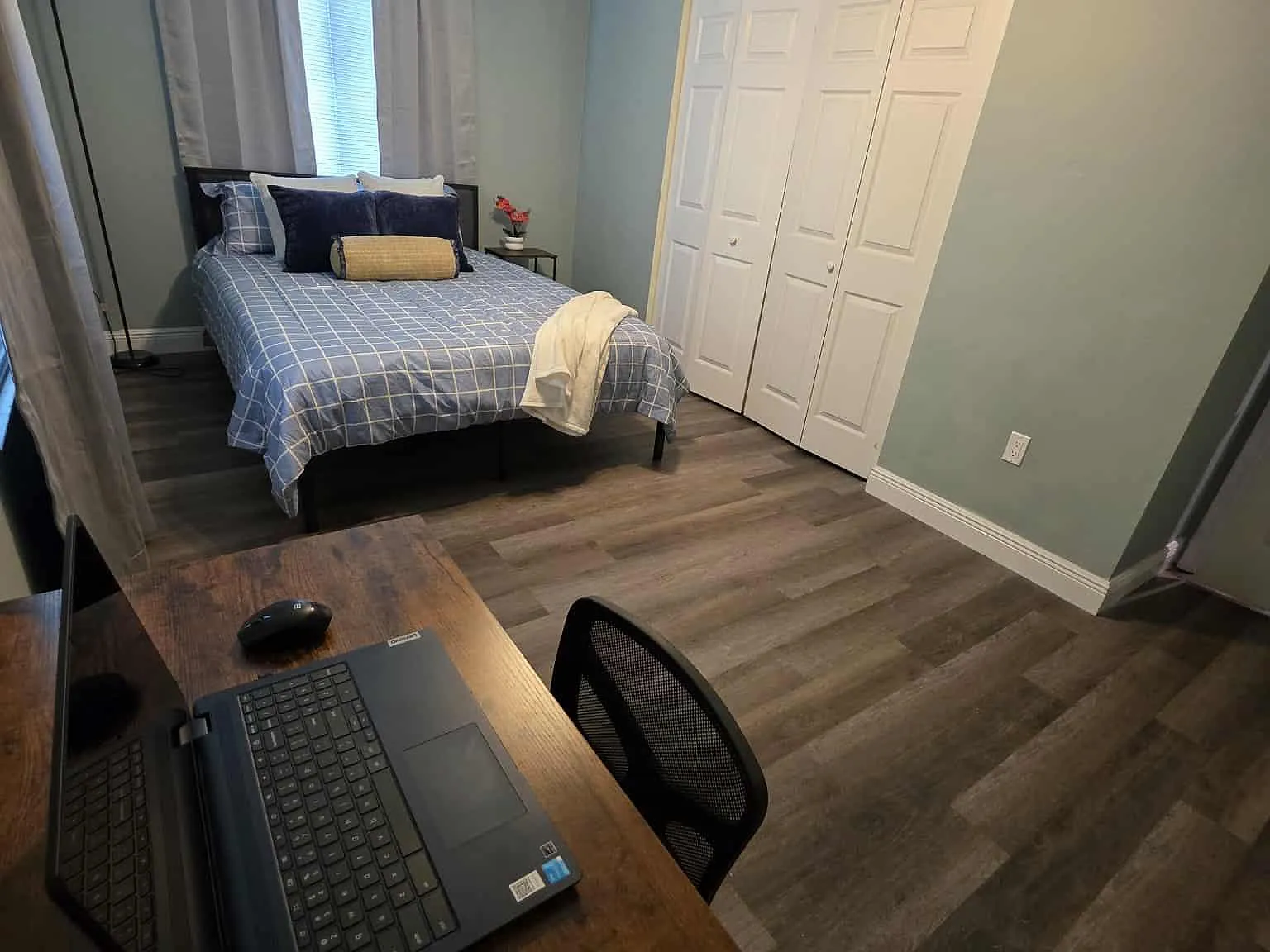 4 bed, 2.0 bath, 2163 sqft, $845 — Photo 3