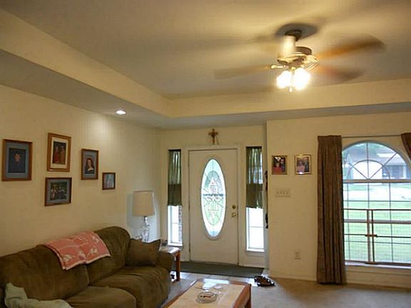 5th image of 4009 Templeton St