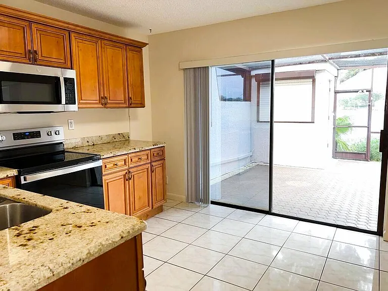 3094 Bermwood Ln #237 — Photo 5