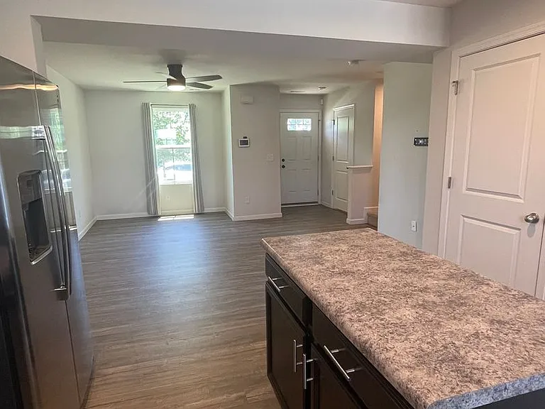 1245 Havenbrook Dr — Photo 3