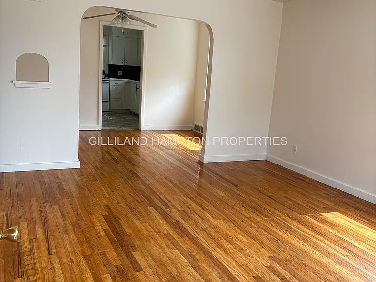 612 NW 4th St — Photo 2