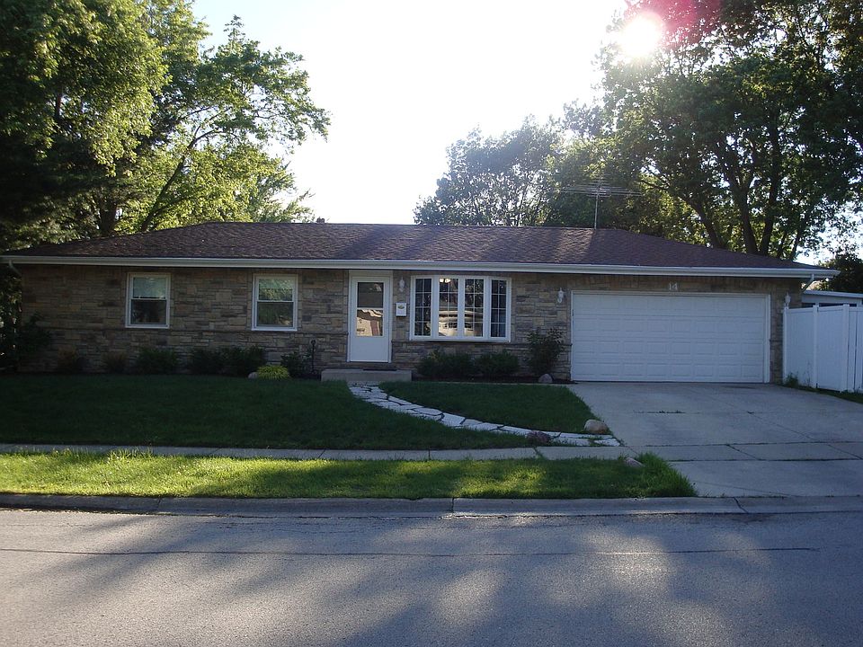 1st image of 14 Linda Ln