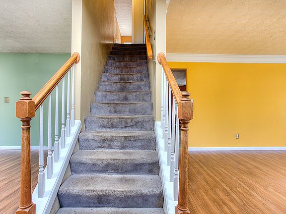 4th image of 5818 Shadow Creek Dr
