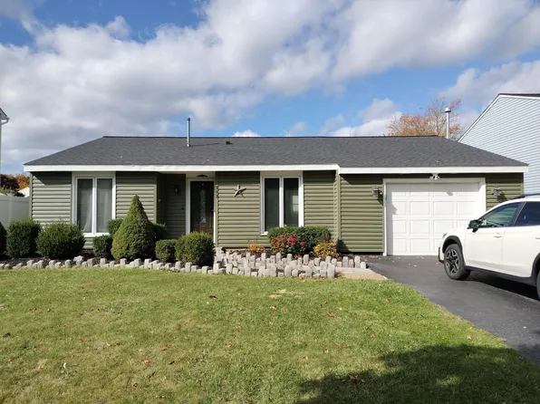 242 Sundridge Dr, Amherst, NY 14228