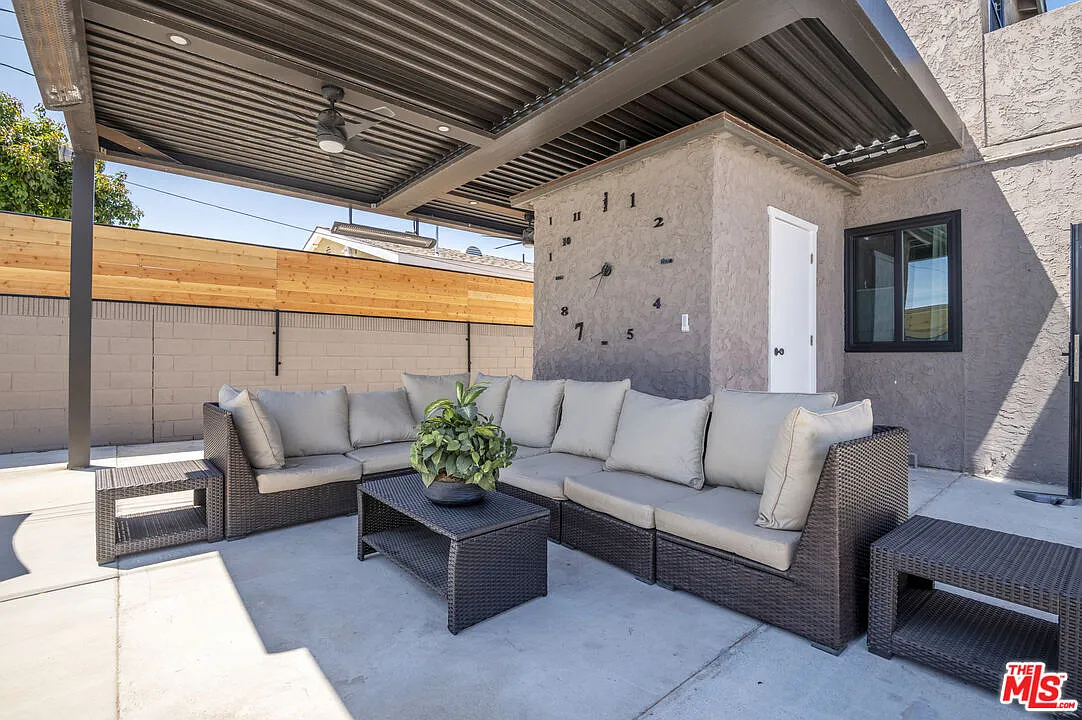 5 bed, 3.5 bath, 2624 sqft, $8,000 — Photo 4