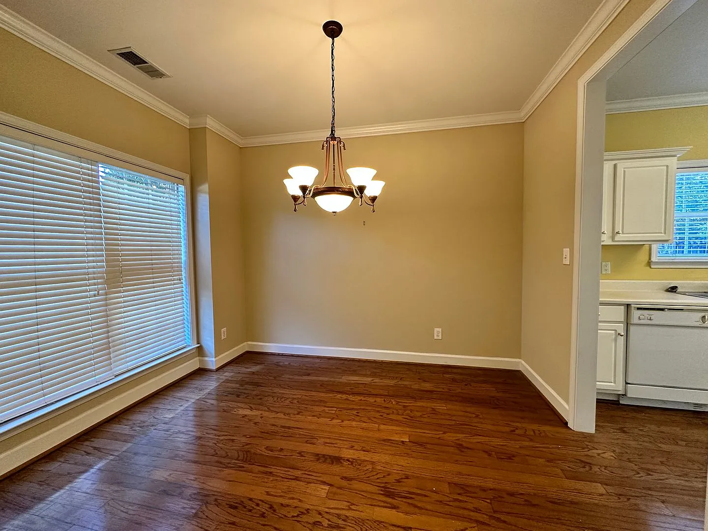 Home for rent in Vestavia Hills! Available to View with 48 Hour Notice — Photo 3