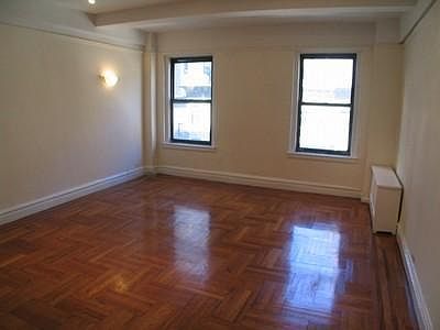 2nd image of 250 W 99th St APT 7A