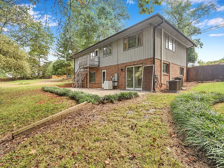 W Sugar Creek Rd — Photo 14