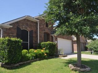 8720 Wagon Trl, Aubrey, TX 76227