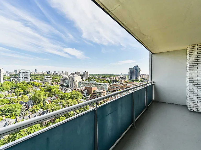 20 Prince Arthur Ave — Photo 8