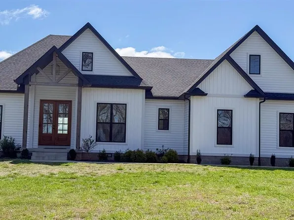 15150 Louisville Rd, Smiths Grove, KY 42171