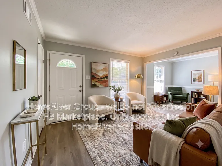 5035 Applewood Dr — Photo 2