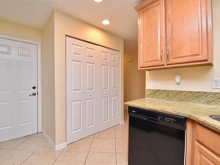8982 Chambers St — Photo 11
