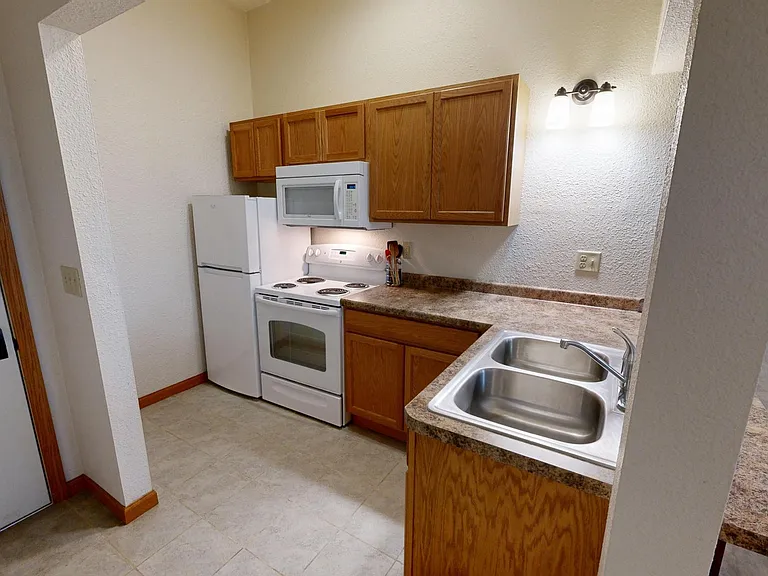 542 Benson Ave SW #206 — Photo 5