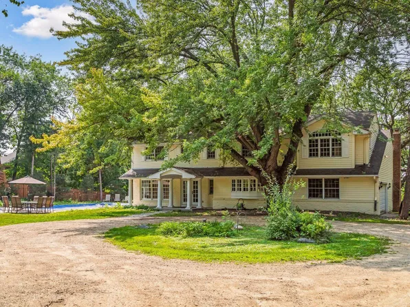 425 Tonkawa Rd, Long Lake, MN 55356