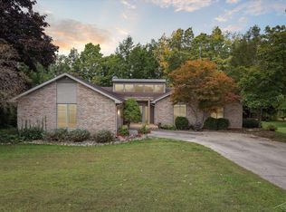 5277 Curve Rd, Freeland, MI 48623