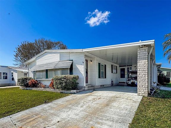 5th image of 376 Victoria Dr