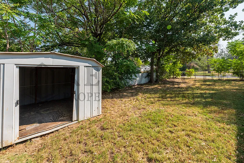 2 bed, 1.0 bath, 862 sqft, $895 — Photo 4