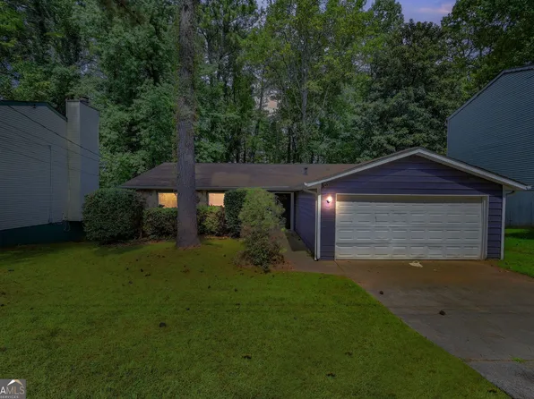 4250 Village Square Ln, Stone Mountain, GA 30083