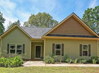 327 Ellis Rd, Hogansville, GA 30230