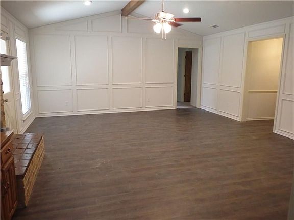 3rd image of 2618 Ramblewood Dr