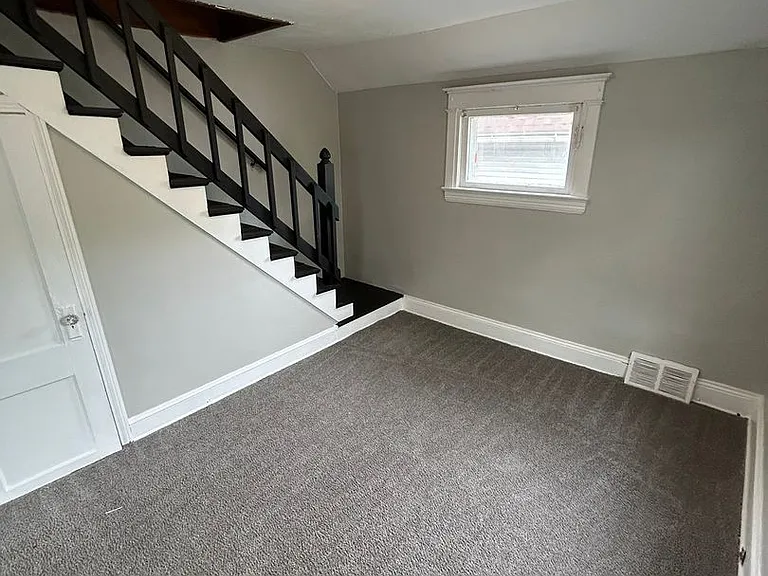 12918 Ferris Ave — Photo 9