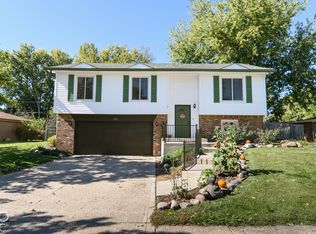 492 Pelenor Dr, Franklin, IN 46131