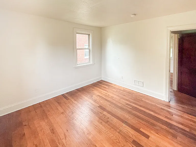 108 E Roanoke St — Photo 14