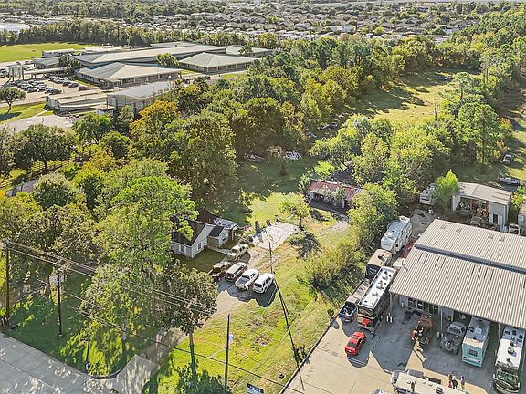 2nd image of 2926 Massey Tompkins Rd