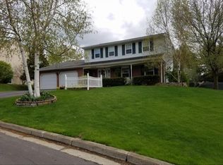 3604 Turner Dr, Endicott, NY 13760