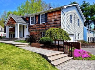 23 Malvern Ln, Stony Brook, NY 11790