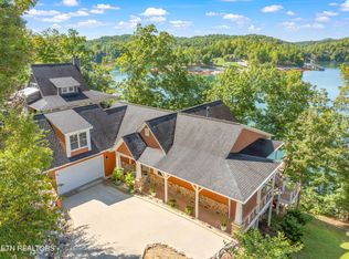 479 Bankwood Ln, La Follette, TN 37766