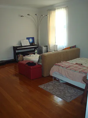 Rented by Metropolitan Equities | media 14