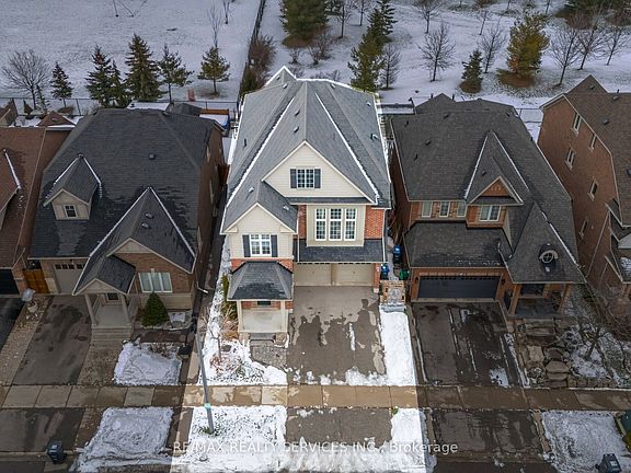 2nd image of 82 Waterville Way