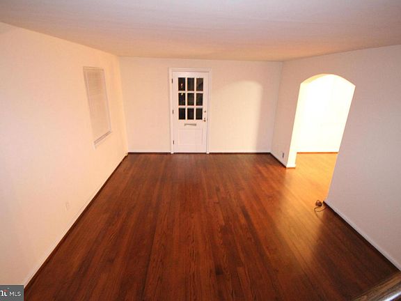3rd image of 414 N Granada St