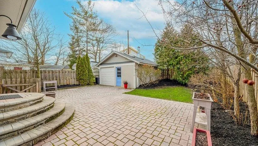 817 Drummond Ave — Photo 3